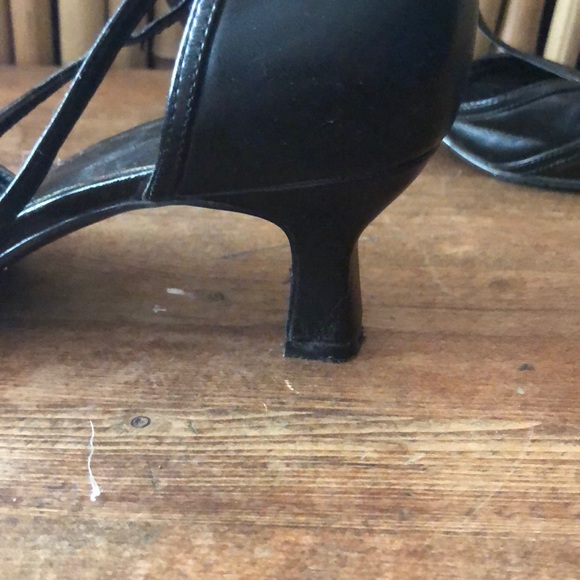 T strap heels - Picture 3 of 3